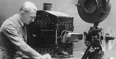 Der erste TRI-Ergon-Tonfilmprojektor 1922